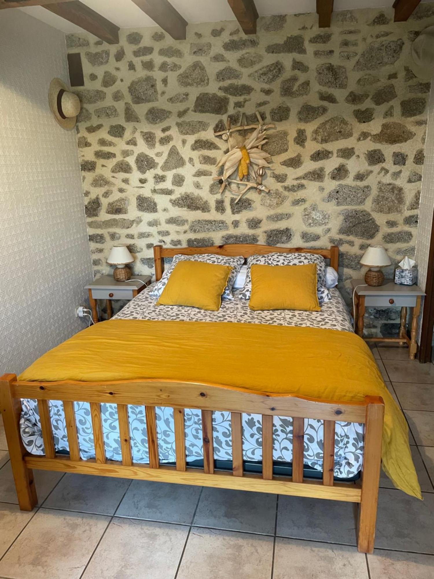 Maison D'Hotes Ourdeaux Et Gite Chez Rouchon Alleyrat  외부 사진